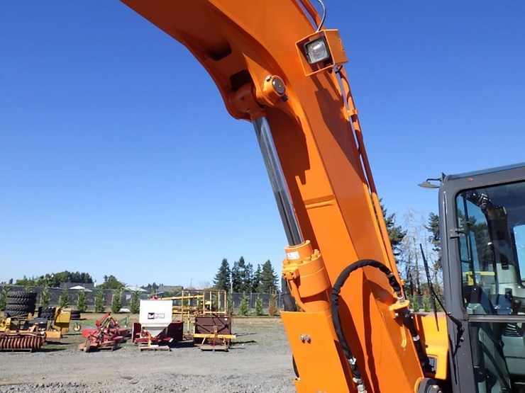 2021-doosan-dx85r-3-image-12