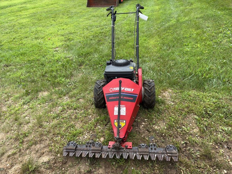 troy-built-sickle-bar-mower,-3.5-hp-briggs-and-stratton-engine,-self-propel-image-8