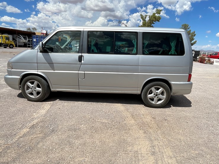 #501-•-2002-volkswagen-eurovan-mv-(title-in-delay)-image-124