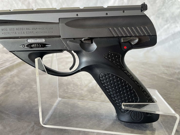 #5139-•-beretta-u22ne05,-22-lr-semi-auto-pistol,-sn:-r37778,-(neenah,-wi)-image-8