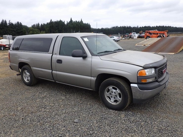 1999-gmc-1500-image-2