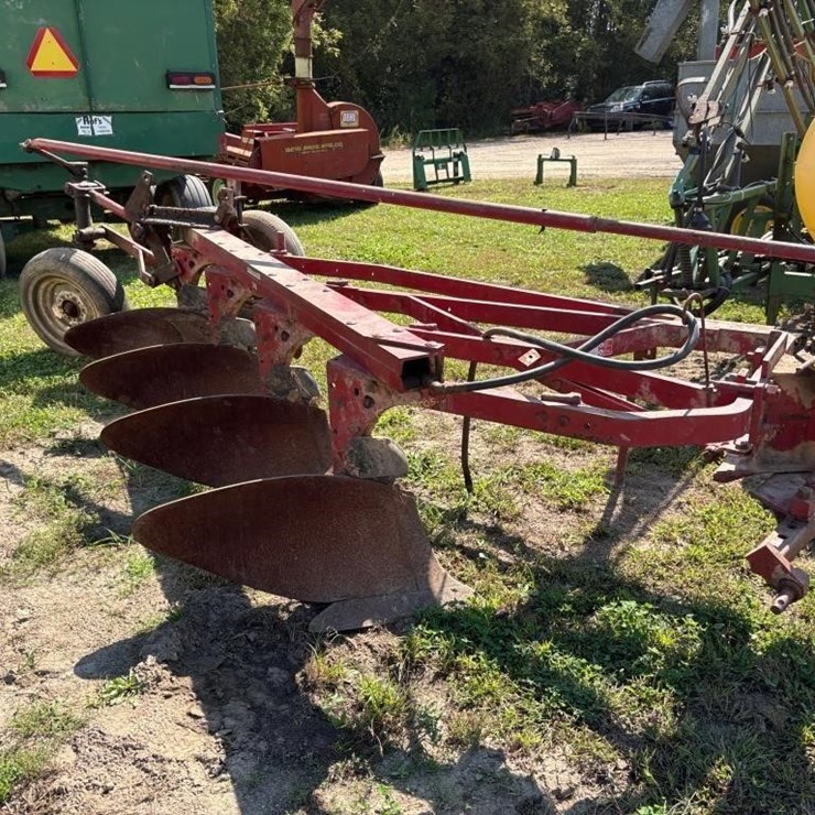 INTERNATIONAL 540