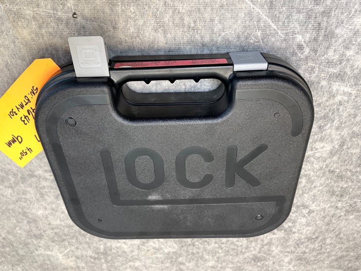 #4643-•-glock-model-17,-9mm-luger-pistol,-sn:-btmy301,-(princeton,-mn)-image-17