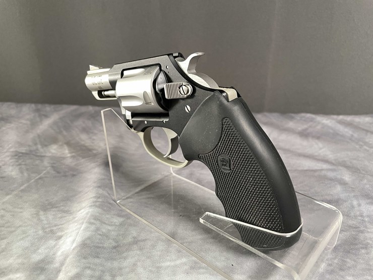 #5155-•-charter-arms-undercover-lite,-38-spl-revolver,-sn:-23l05132,-(neenah,-wi)-image-5