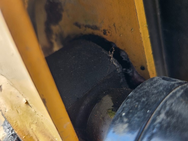 caterpillar-247b-image-74
