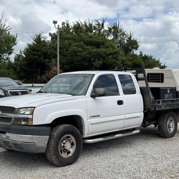 2003 CHEVROLET SILVERADO
