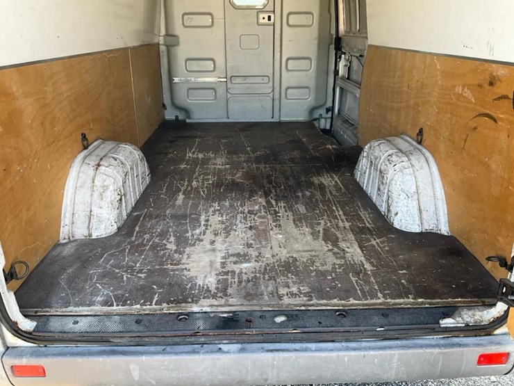 2004-dodge-sprinter-2500-image-79