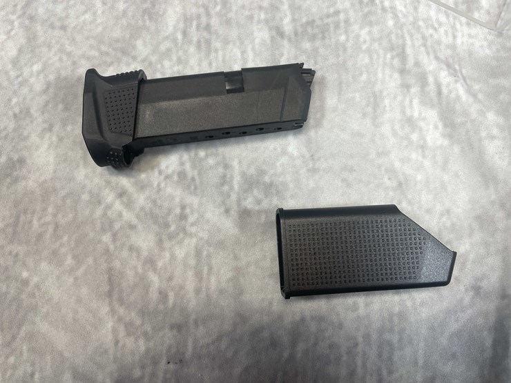 #5148-•-glock-g42,-380-auto-pistol,-sn:-afry717,-(neenah,-wi)-image-23