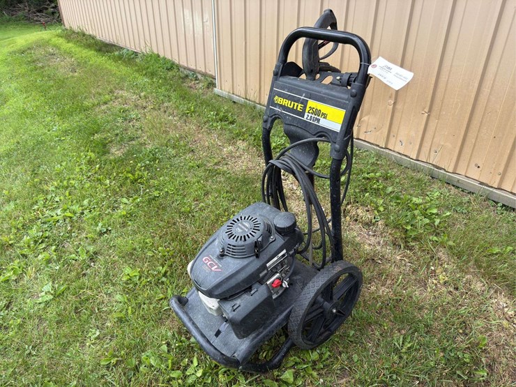 brute-2500-psi,-2gpm-gas-powered-pressure-washer,-honda-gcv-engine,-motor-i-image-3
