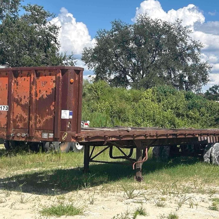 1974 TRAILMOBILE flatbed