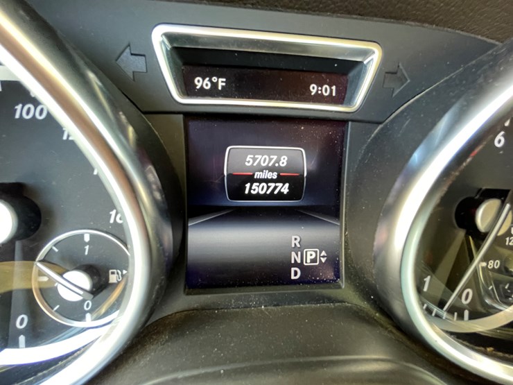 2015-mercedes-benz-gl450-image-72