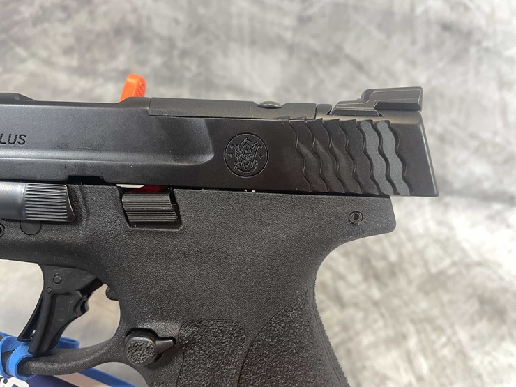 #5172-•-smith-&-wesson-m&p-shield,-9mm-luger-pistol,-sn:-jnj6613-(neenah,-wi)-image-18