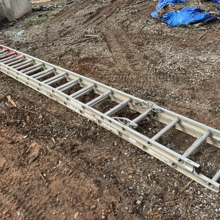 Werner 30 Ft Aluminum Extension Ladder