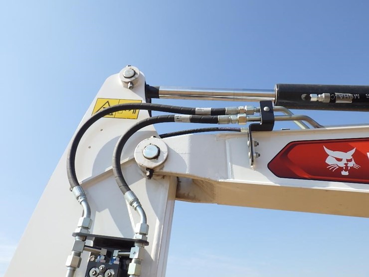 2024-bobcat-e48-hydraulic-excavator-image-11