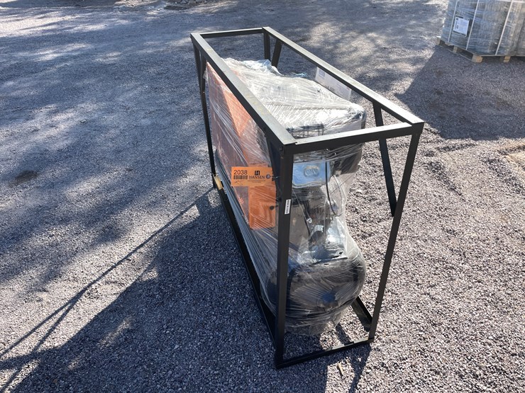 #2038-•-40-gallon-air-compressor-image-4