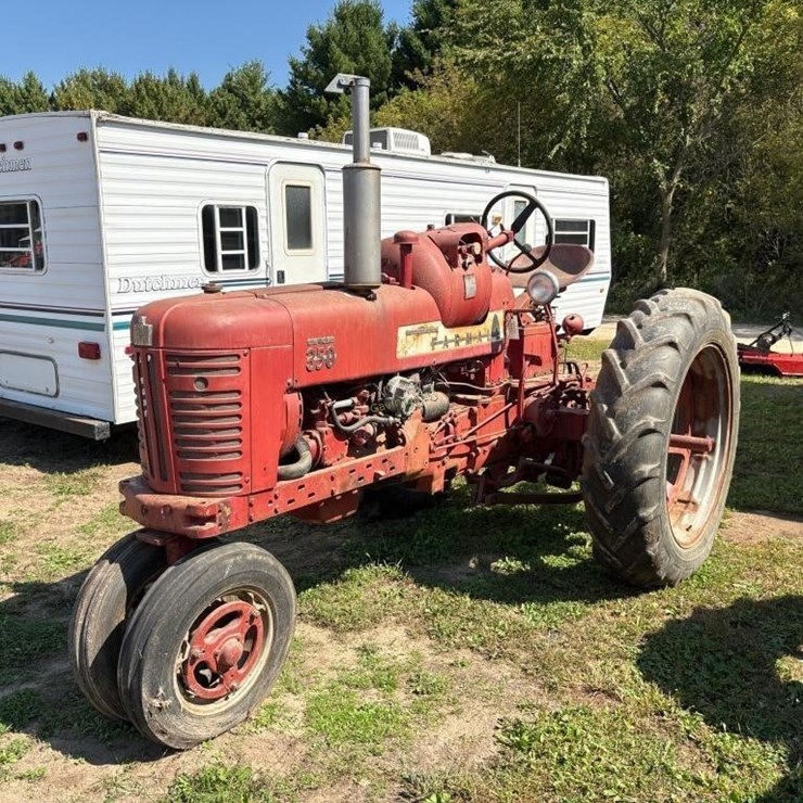 Farmall 350 Lp Gas Row Crop Tractor