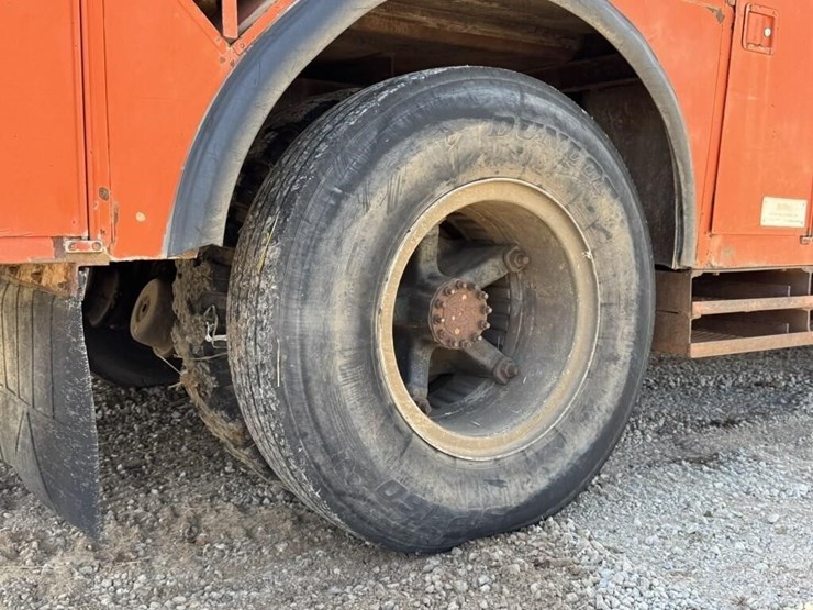 1986-chevrolet-c6v-bucket-truck-image-27