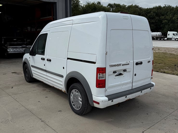 2012-utility-van-image-9