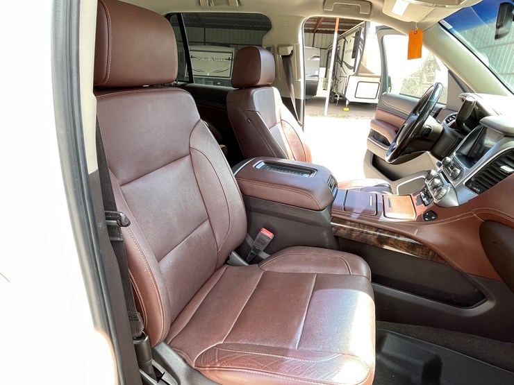 2017-chevrolet-tahoe-image-83