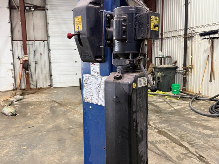 #107-•-rotary-spoa9-200-2-post-auto-lift-image-14