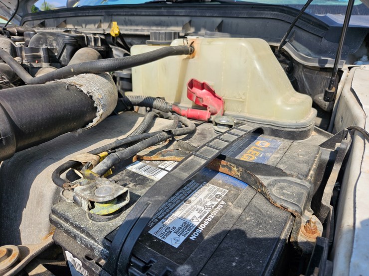 2011-ford-f450-image-32