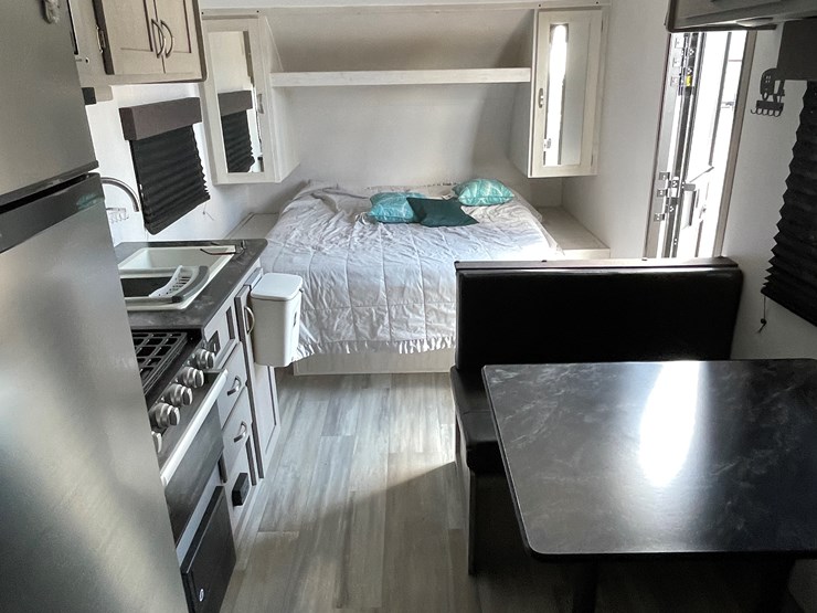 #499-•-2021-tracer-le-camper-(title-in-delay)-image-138