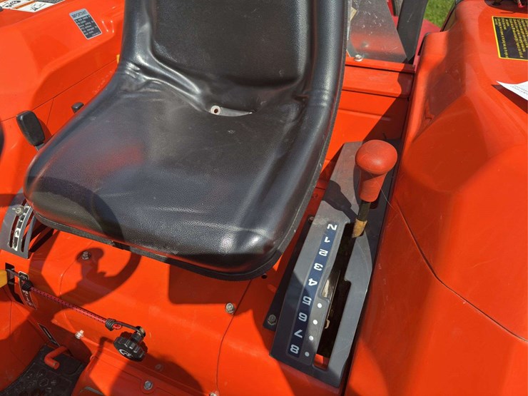kubota-l2900-image-28