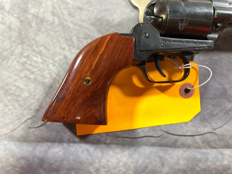 #5736-•-heritage-rough-rider-.22-cal.-revolver-sn:-f00952-(downing,-wi)-image-3