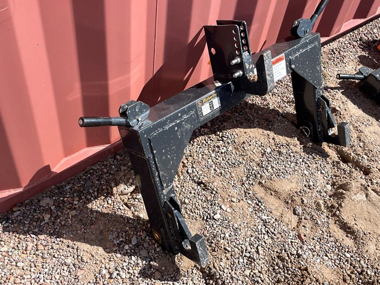 #2053-•-class-1-tractor-quick-hitch-image-2