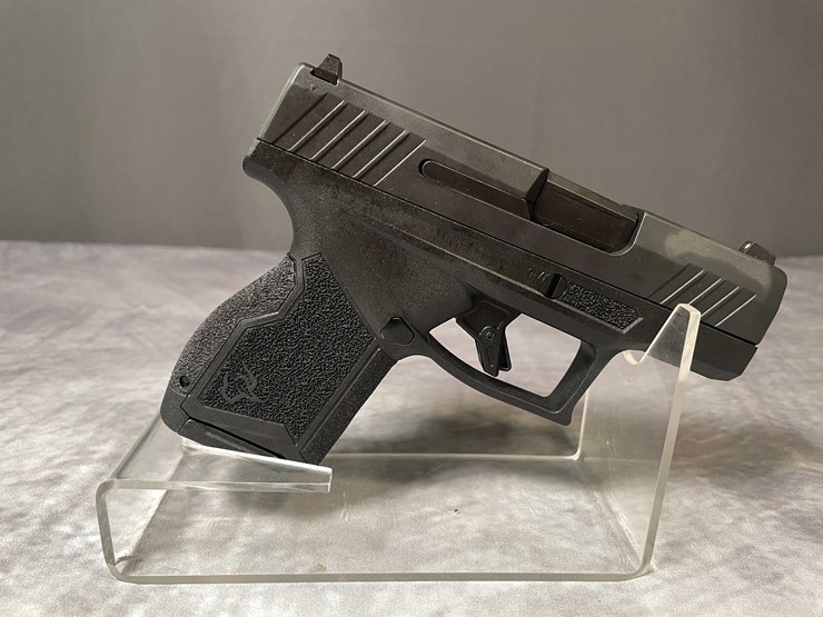 #5156-•-taurus-gx4,-9mm-luger-pistol,-sn:-1ga44039,-(neenah,-wi)-image-2