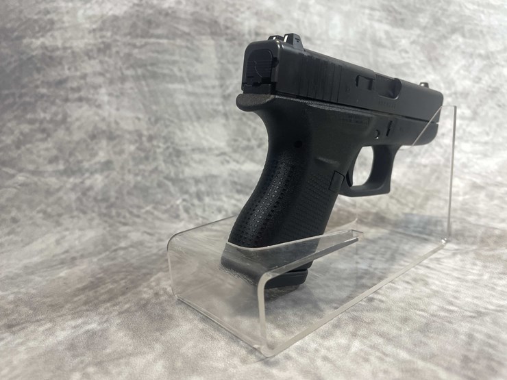 #5148-•-glock-g42,-380-auto-pistol,-sn:-afry717,-(neenah,-wi)-image-5