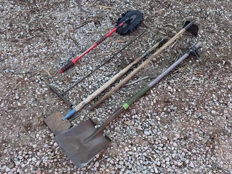yard-tools-image-3