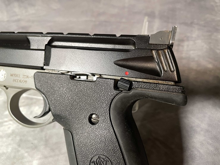 #5160-•-smith-&-wesson-22a,-22-lr-pistol,-sn:-uce4779,-(neenah,-wi)-image-13