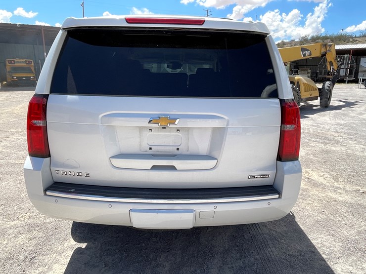 2017-chevrolet-tahoe-image-20