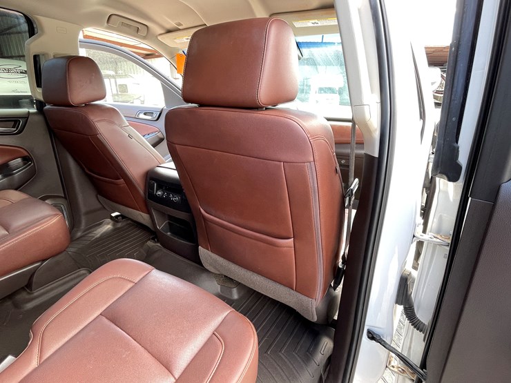 2017-chevrolet-tahoe-image-100