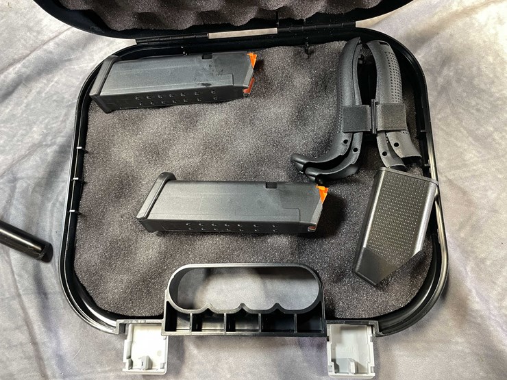 #5140-•-glock-g45,-9mm-luger-pistol,-sn:-brkw514,-(neenah,-wi)-image-23