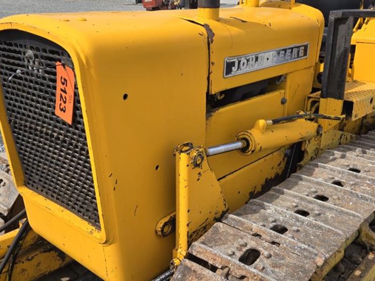 deere-350b-image-9