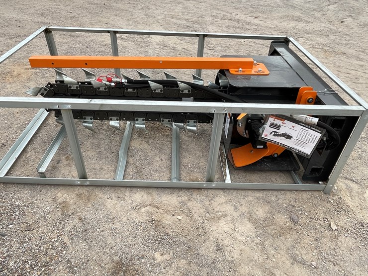 #2014-•-skid-steer-trencher-image-15