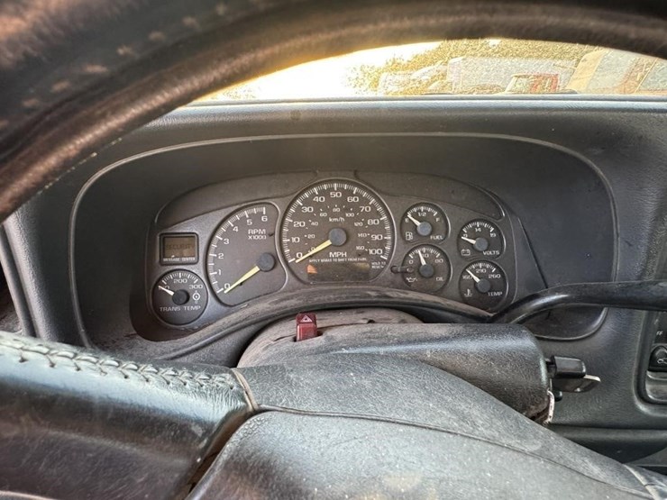 2001-chevrolet-silverado-image-26