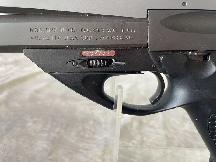 #5139-•-beretta-u22ne05,-22-lr-semi-auto-pistol,-sn:-r37778,-(neenah,-wi)-image-4