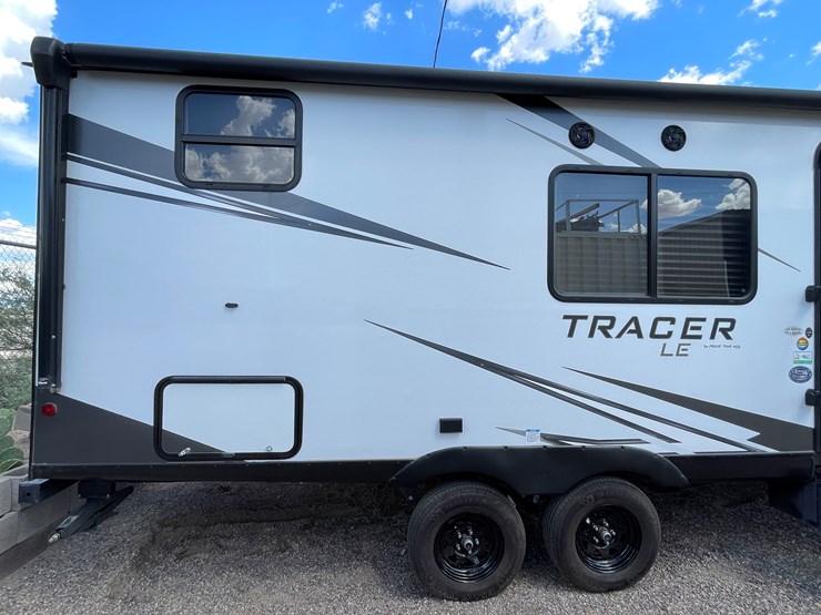 #499-•-2021-tracer-le-camper-(title-in-delay)-image-12