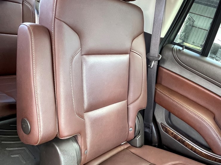 2017-chevrolet-tahoe-image-105