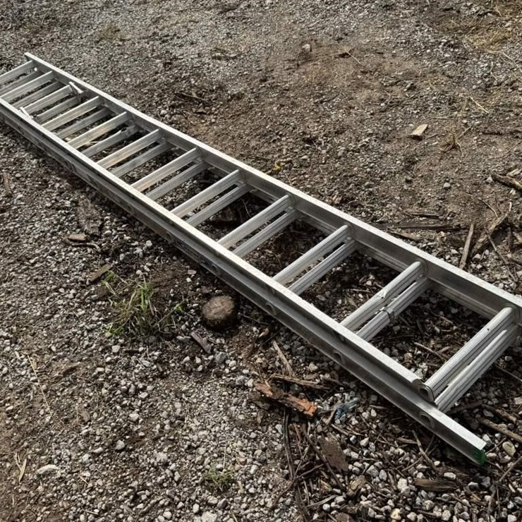 Werner 24 Ft Aluminum Extension Ladder