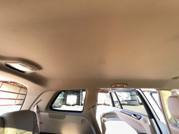 2015-mercedes-benz-gl450-image-93