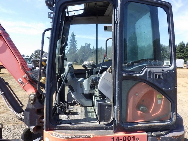 2014-kubota-kx057-4-image-22