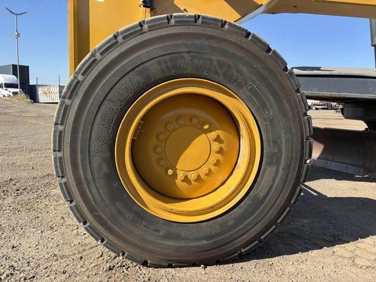 2012-deere-672gp-image-28