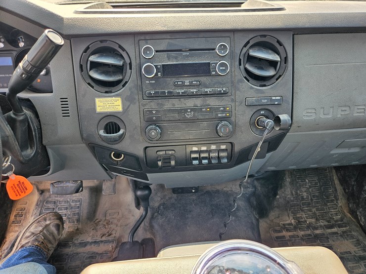 2011-ford-f450-image-46