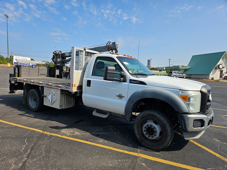 2011-ford-f450-image-25
