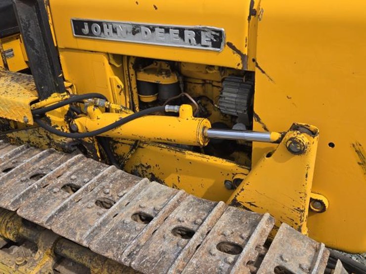 deere-350b-image-22