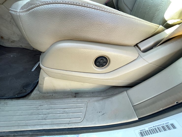 2015-mercedes-benz-gl450-image-60